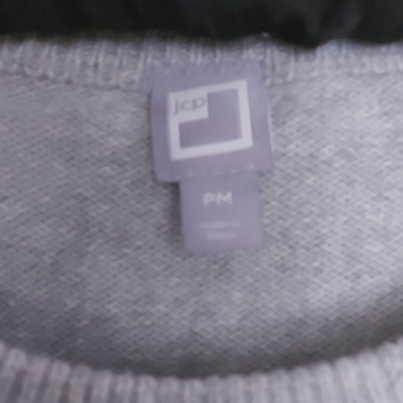 JCPenney embellished sweater - Picture 3 of 4